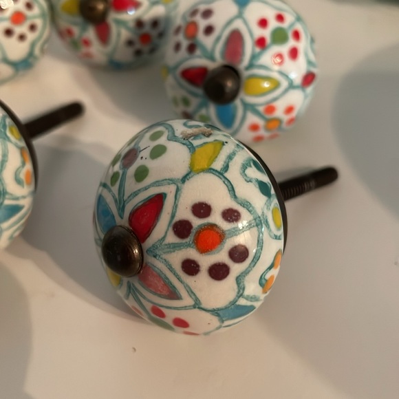 Vintage Porcelain Dresser Knobs! Beautiful! - Picture 2 of 9